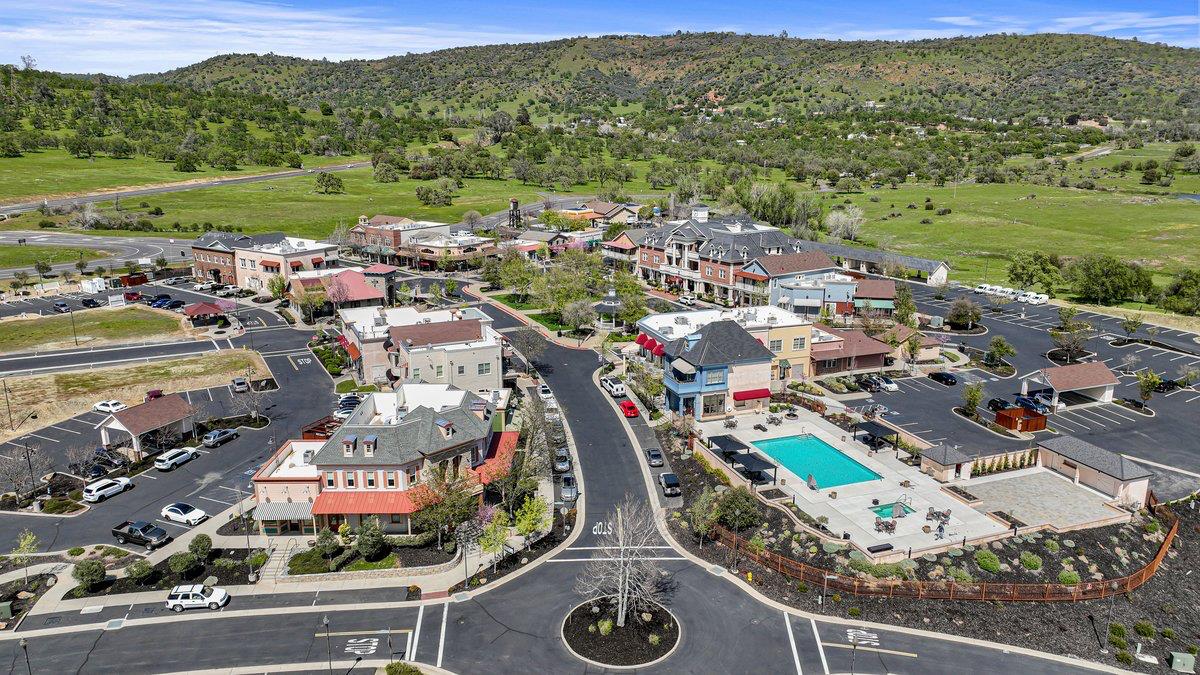 2422 Cheyenne Rd, Copperopolis, CA 95228