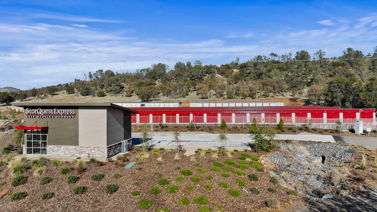 2422 Cheyenne Rd, Copperopolis, CA 95228