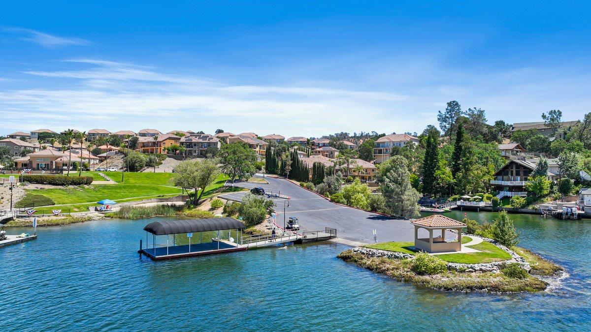 2422 Cheyenne Rd, Copperopolis, CA 95228