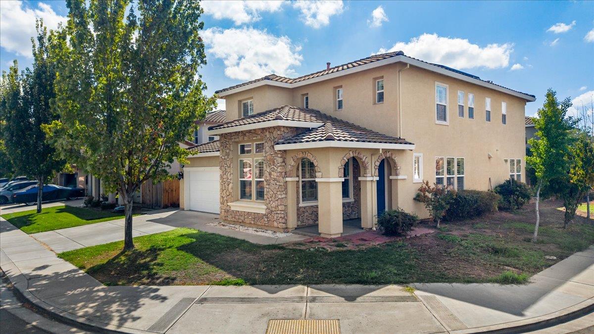 3000 Worchester Way, Modesto, CA 95355