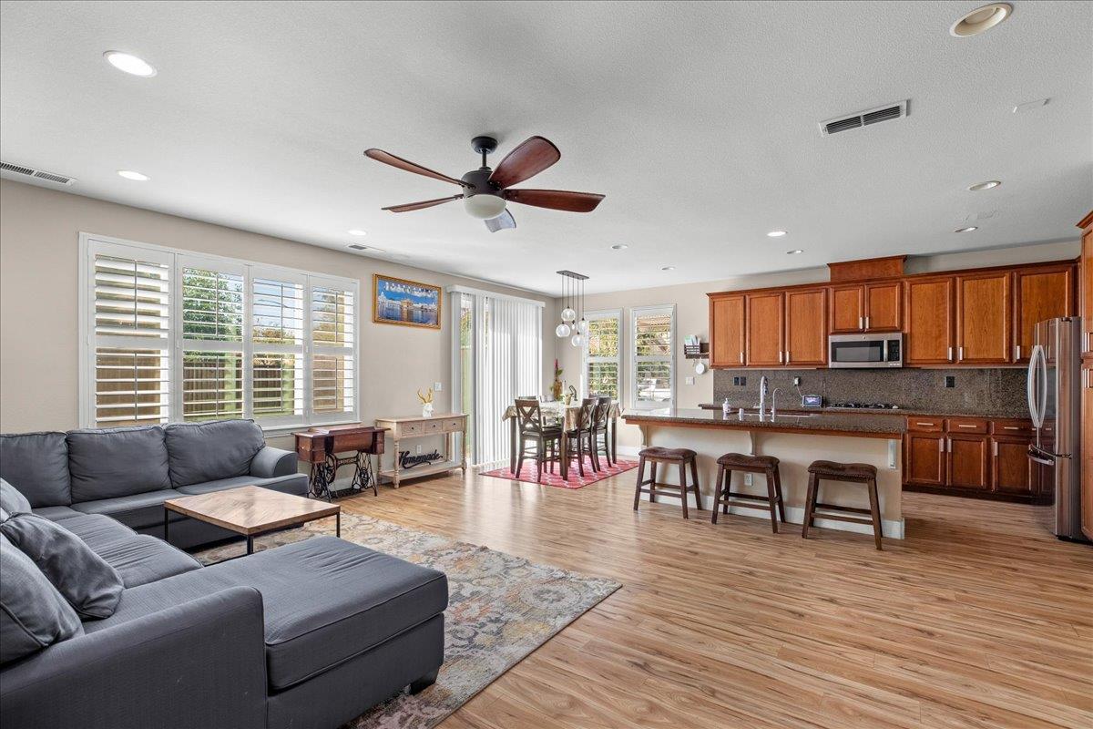 3000 Worchester Way, Modesto, CA 95355