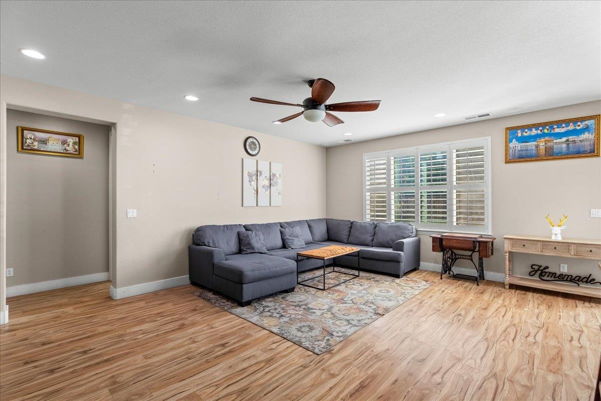3000 Worchester Way, Modesto, CA 95355