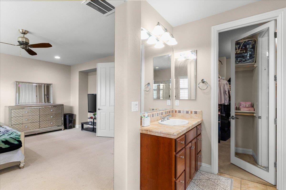 3000 Worchester Way, Modesto, CA 95355
