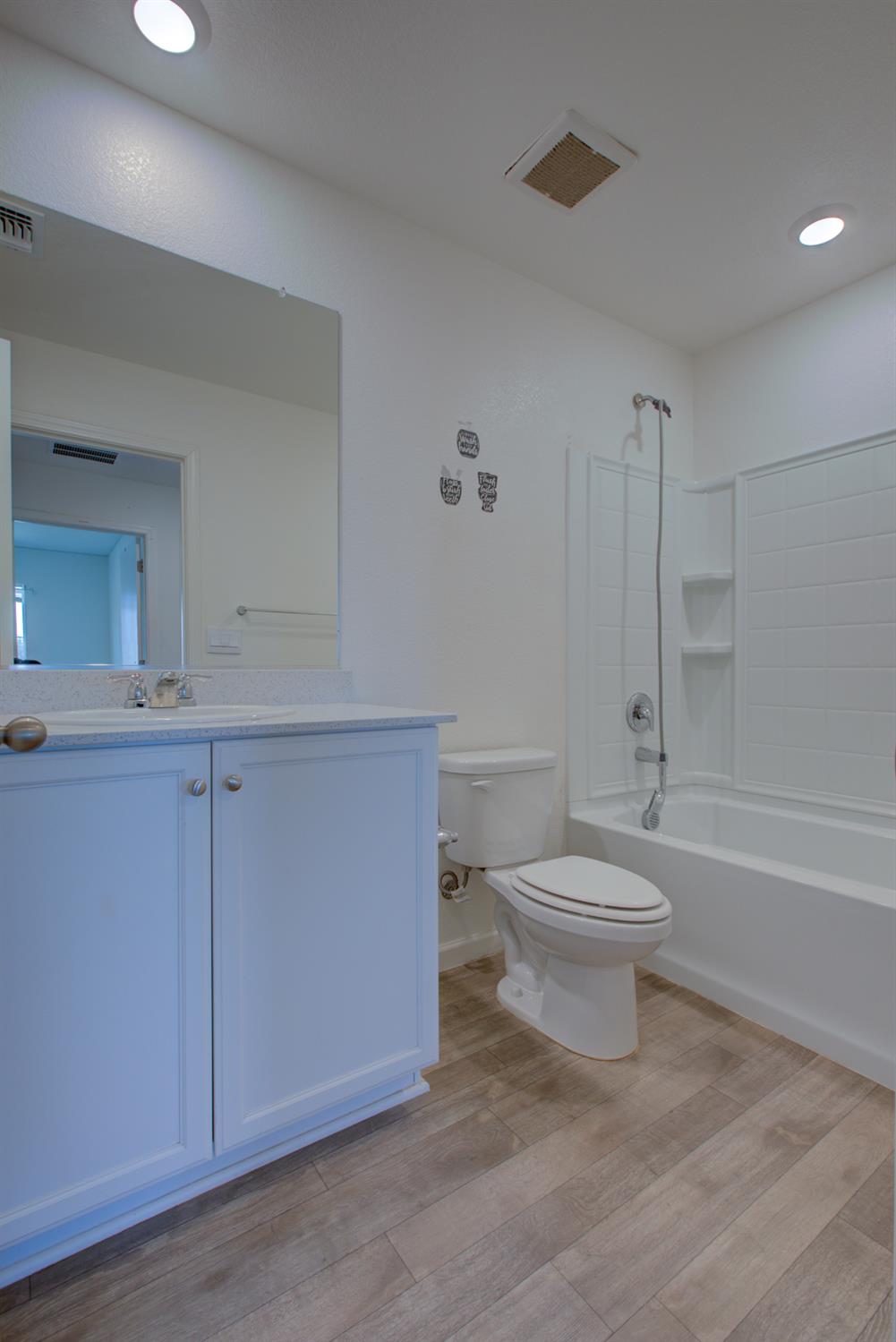 2220 Blossom Ranch Rd, Patterson, CA 95363