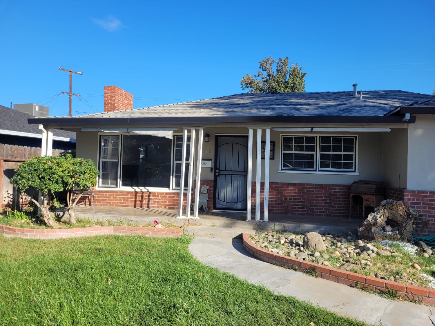 1310 Crescent Dr, Modesto, CA 95350