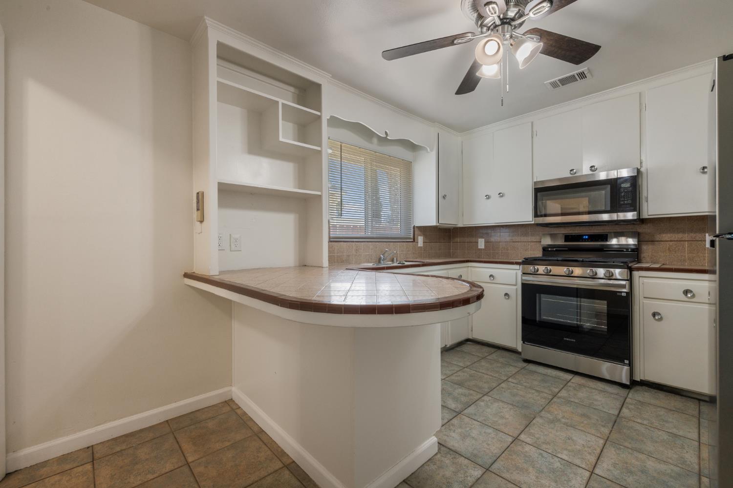 418 Lupton St, Manteca, CA 95337