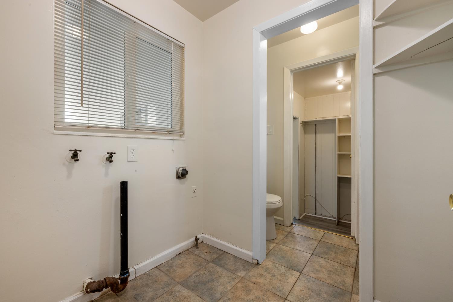 418 Lupton St, Manteca, CA 95337