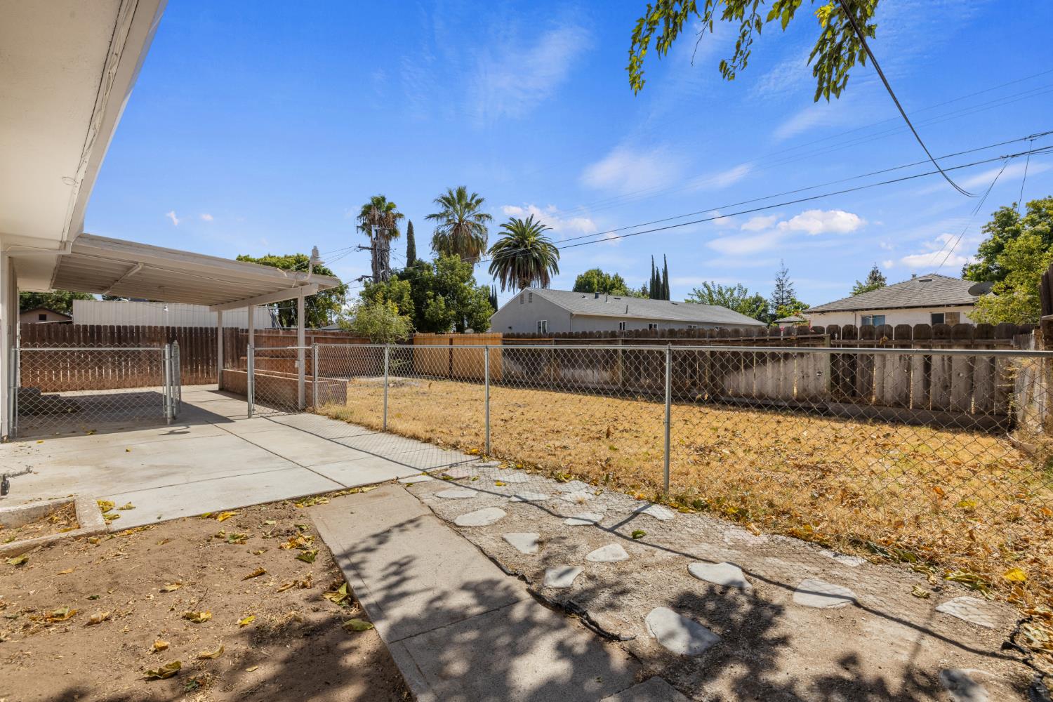 418 Lupton St, Manteca, CA 95337