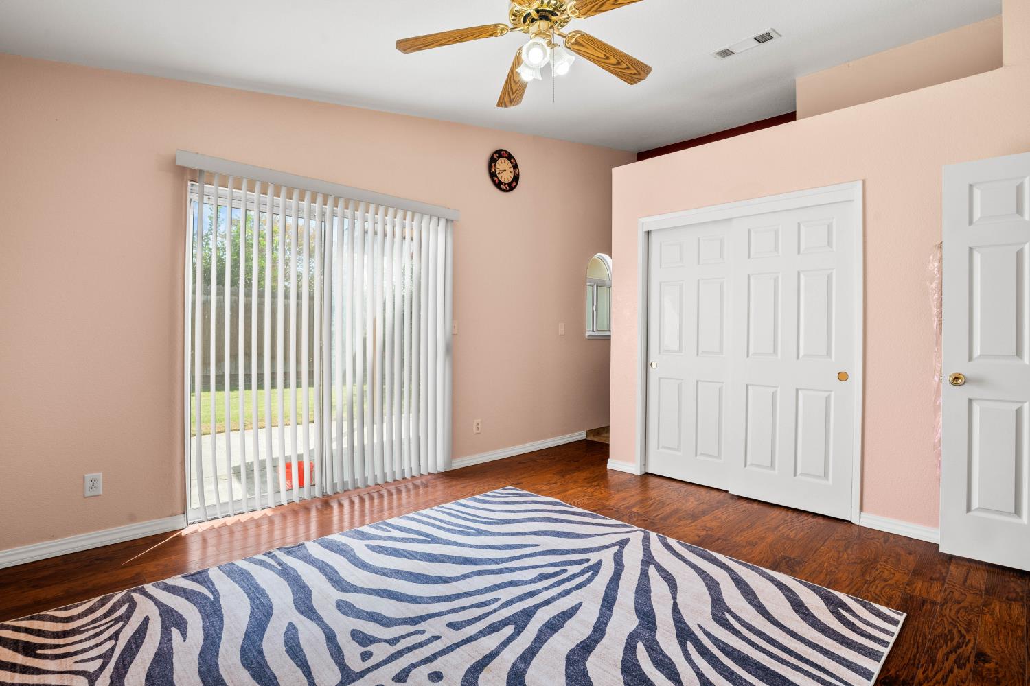 7868 Klint Dr, Hilmar, CA 95324