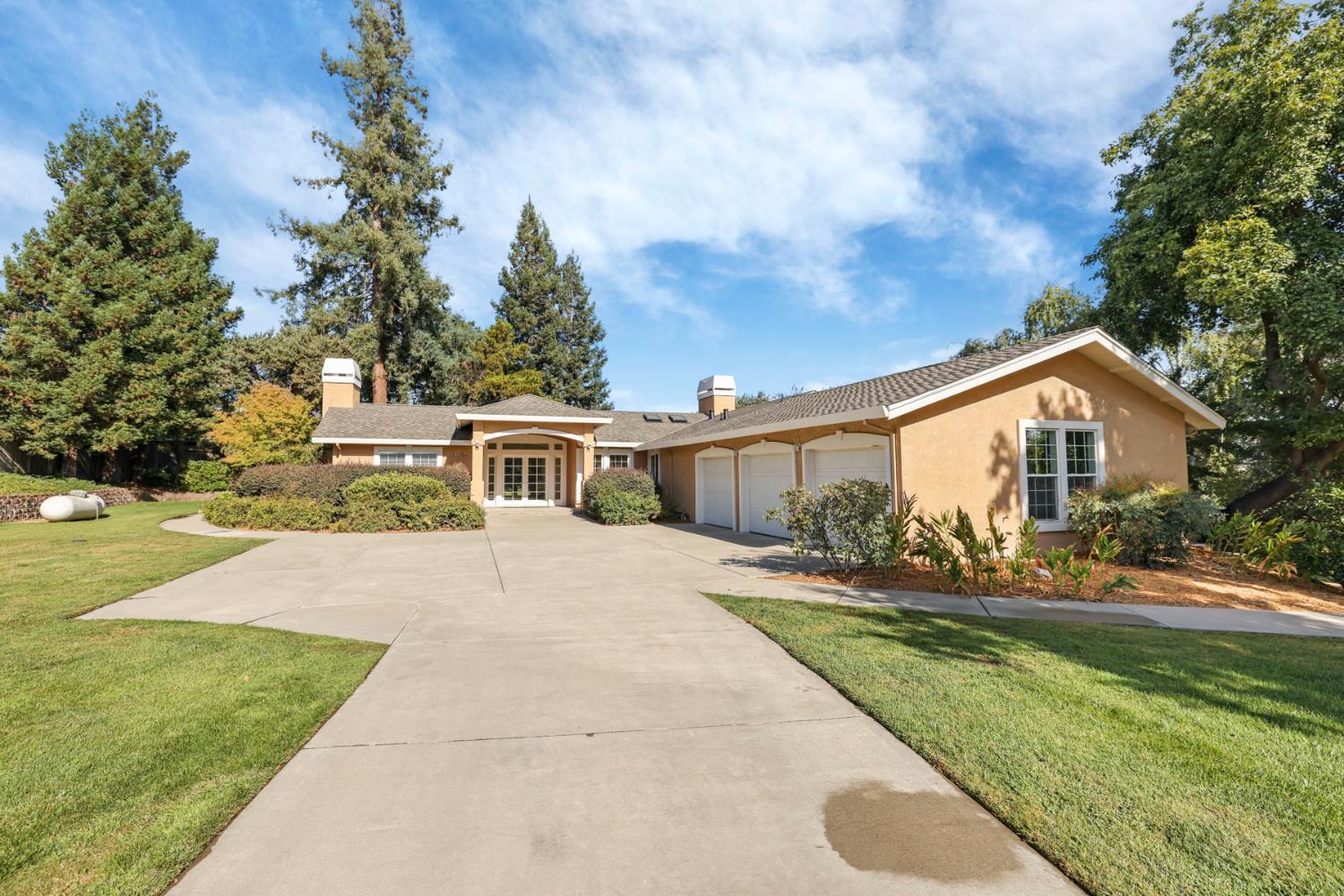 10009 Country Oak Ct, Oakdale, CA 95361