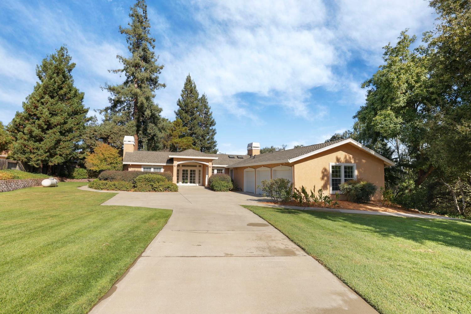 10009 Country Oak Ct, Oakdale, CA 95361
