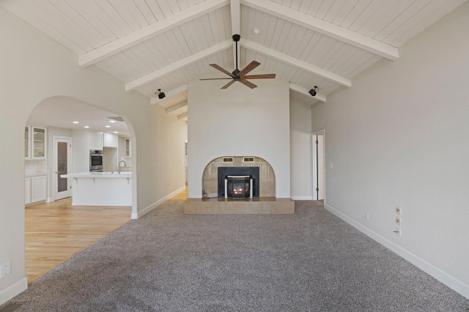 10009 Country Oak Ct, Oakdale, CA 95361