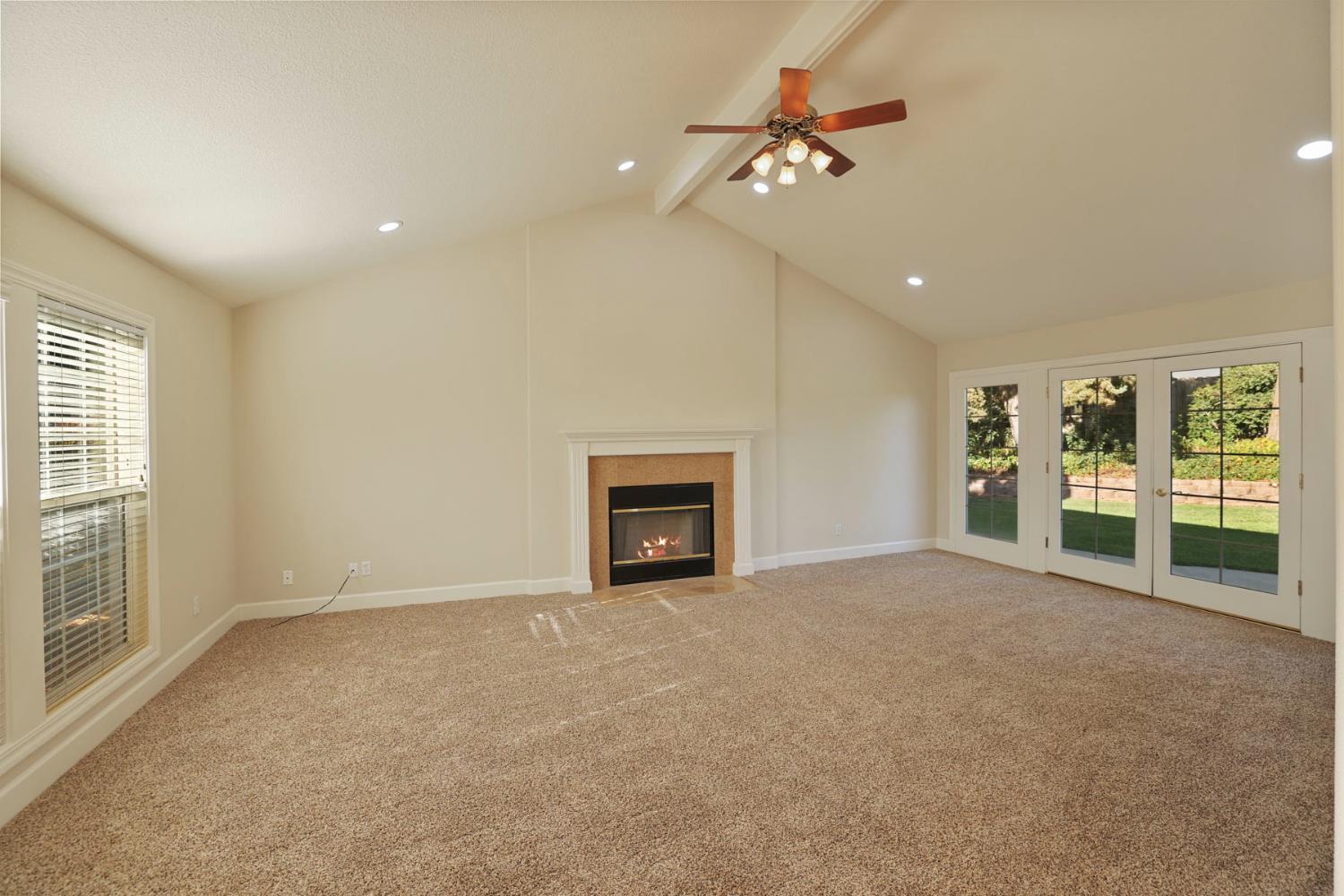 10009 Country Oak Ct, Oakdale, CA 95361