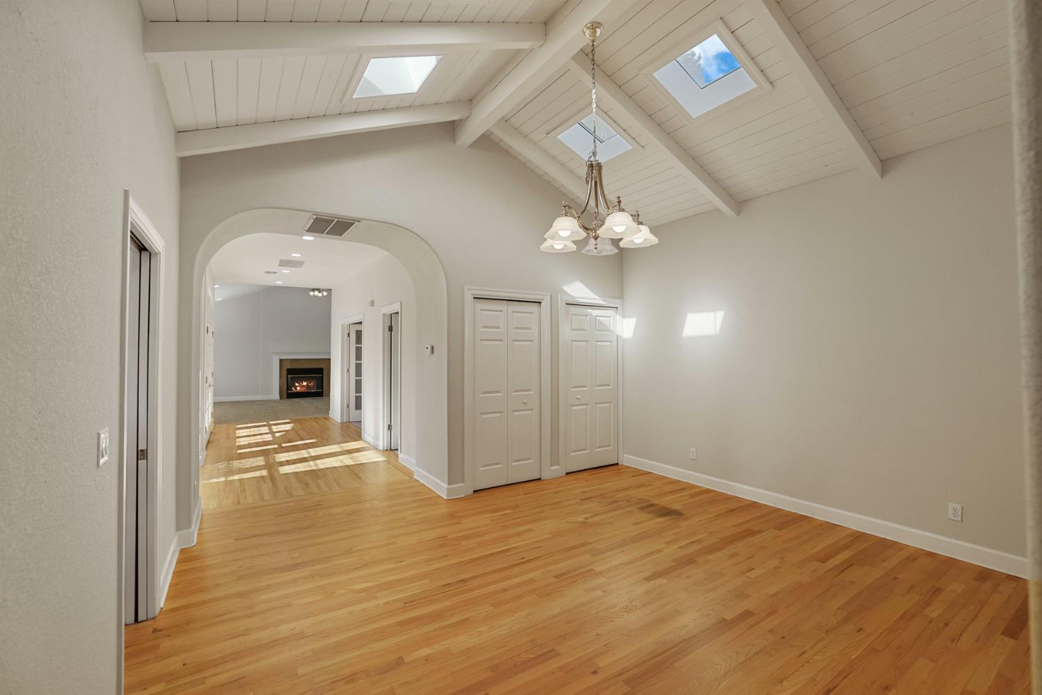 10009 Country Oak Ct, Oakdale, CA 95361