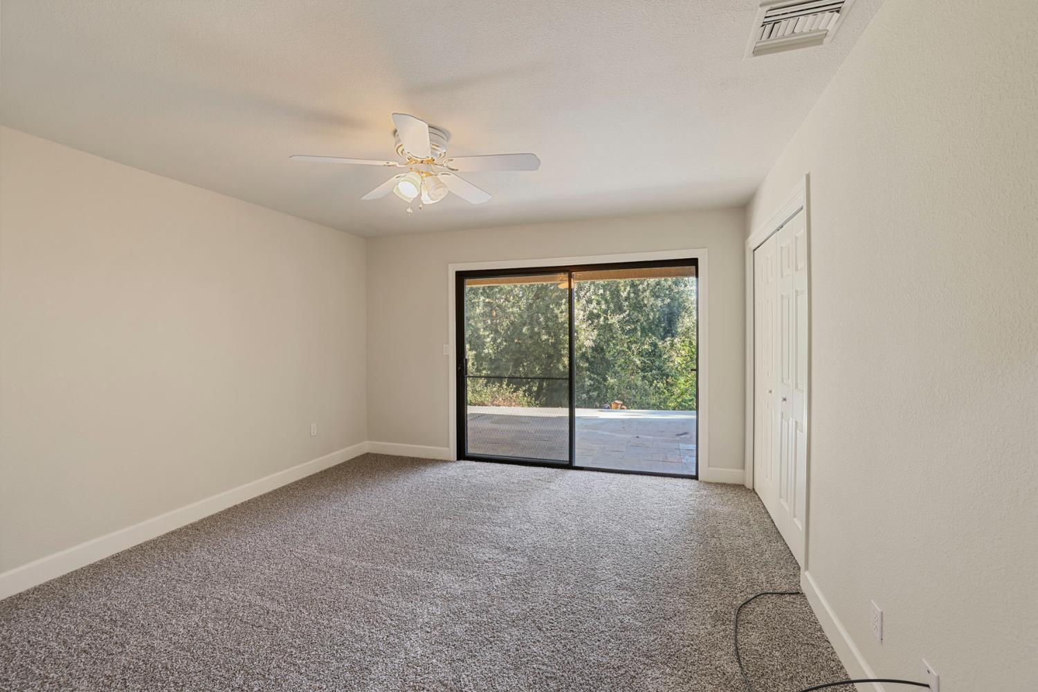 10009 Country Oak Ct, Oakdale, CA 95361
