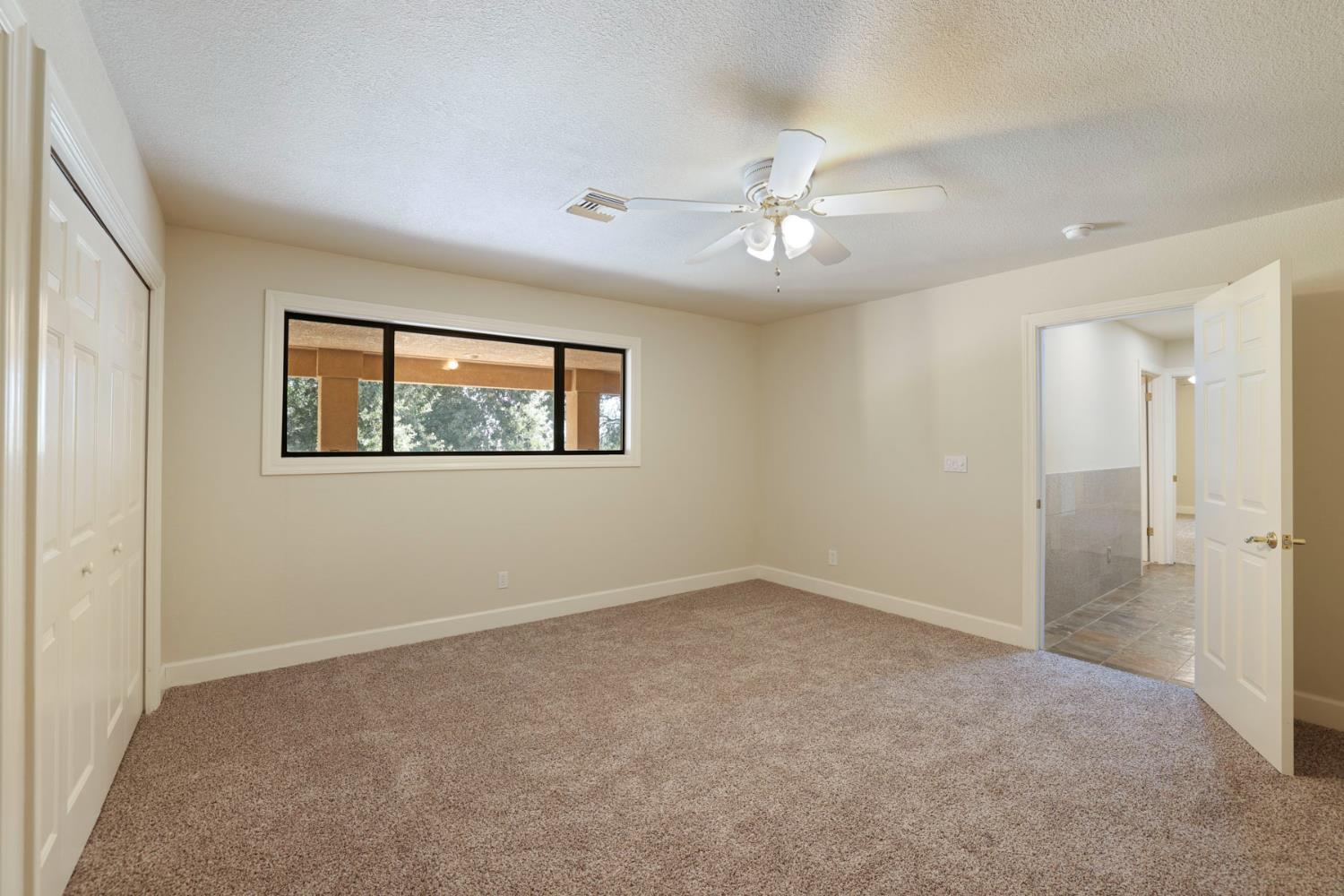 10009 Country Oak Ct, Oakdale, CA 95361