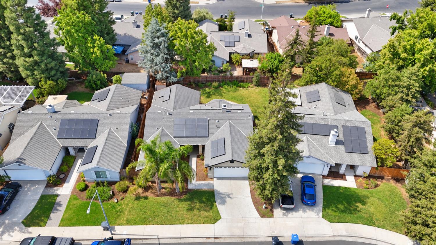 5457 N Ensanada Ave, Fresno, CA 93723