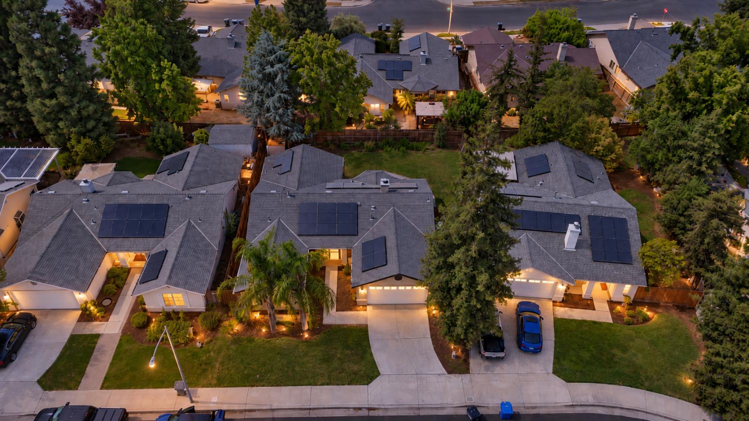 5457 N Ensanada Ave, Fresno, CA 93723