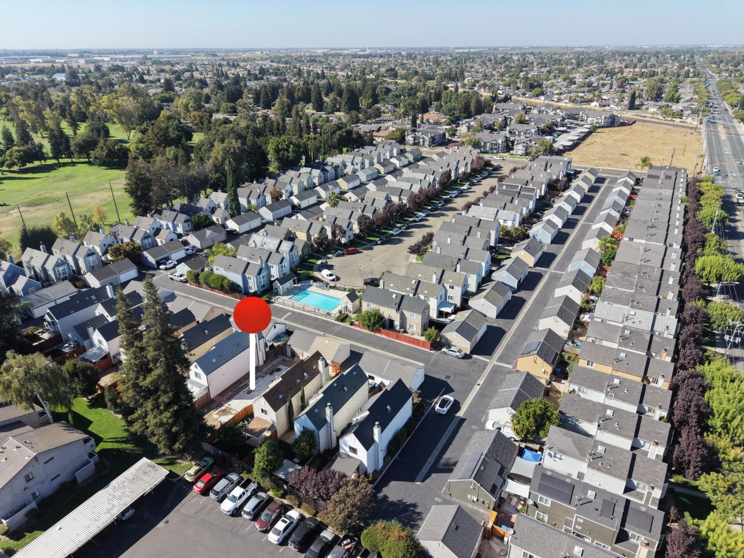 402 Golf Cir #E, Manteca, CA 95337
