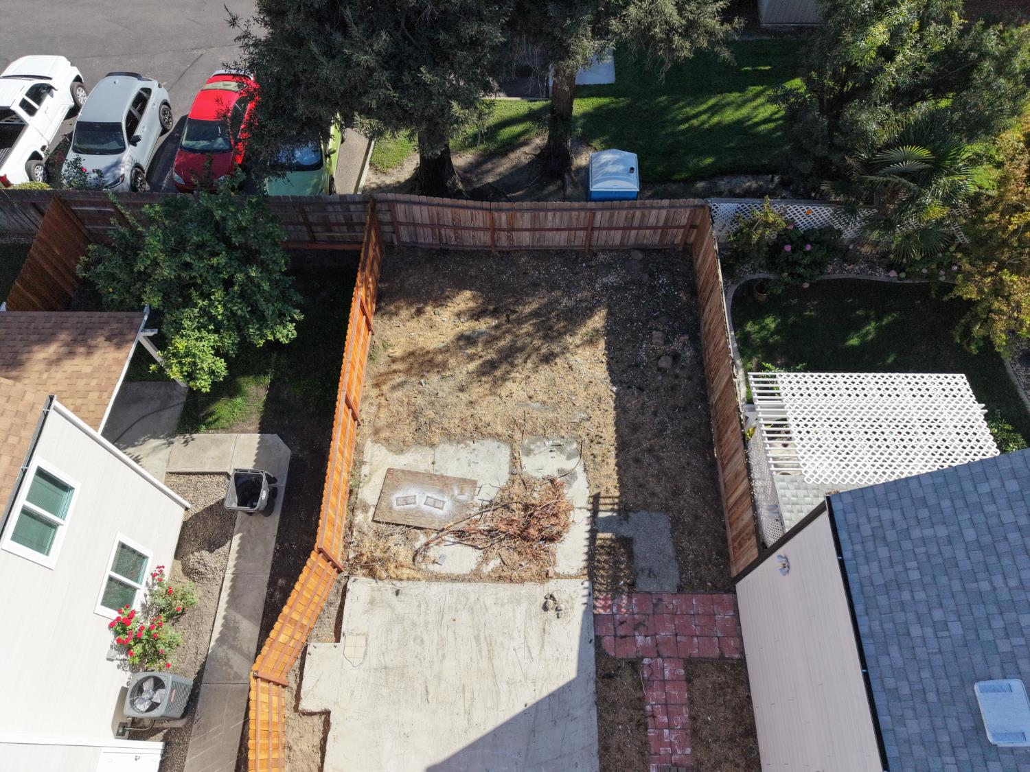 402 Golf Cir #E, Manteca, CA 95337