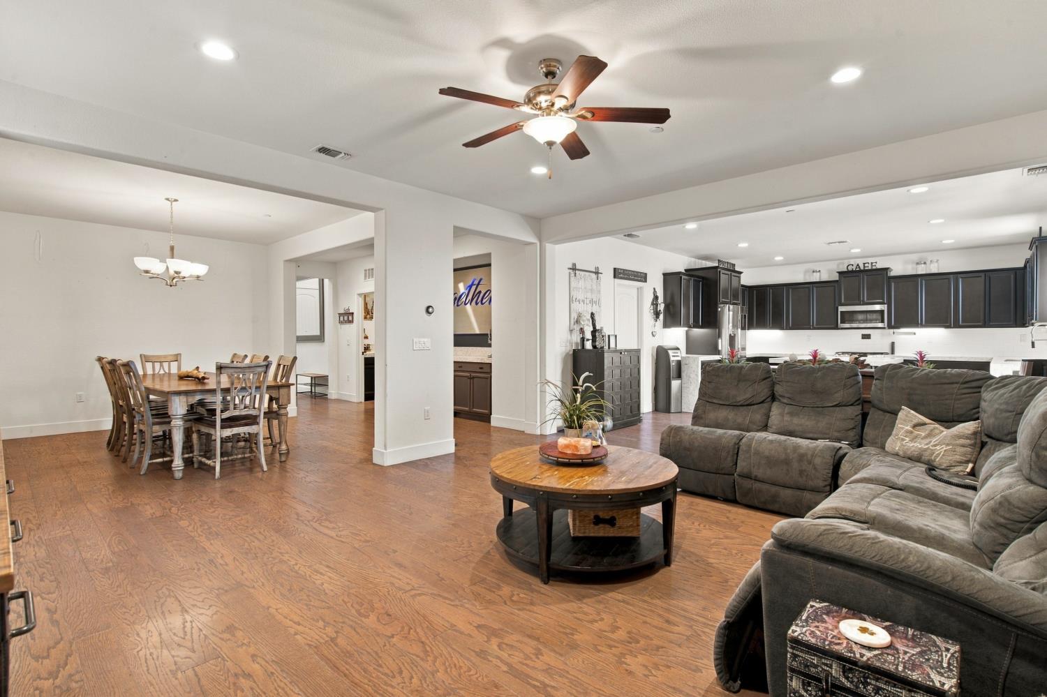 1655 Cady Ln, Ripon, CA 95366