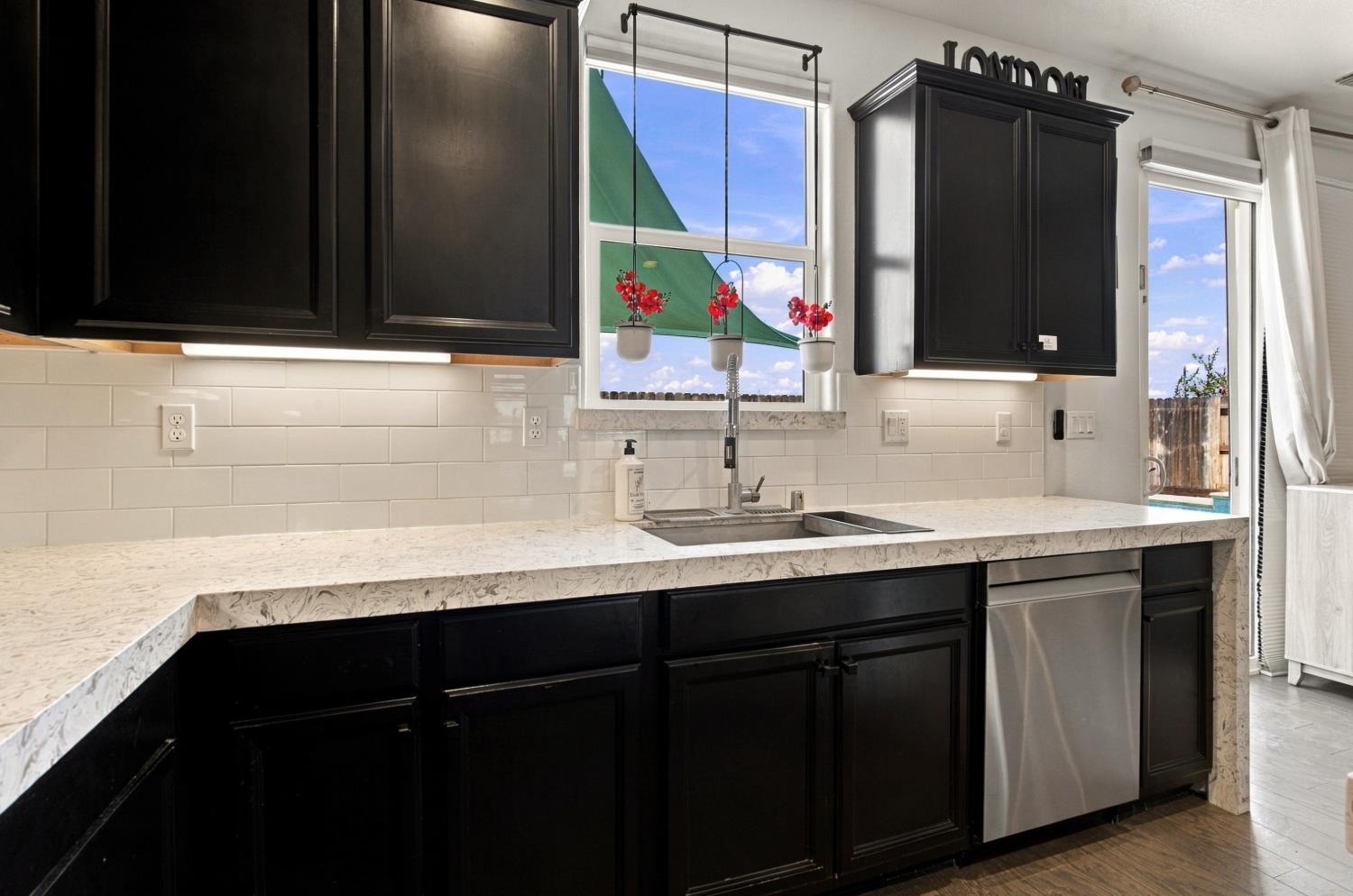 1655 Cady Ln, Ripon, CA 95366
