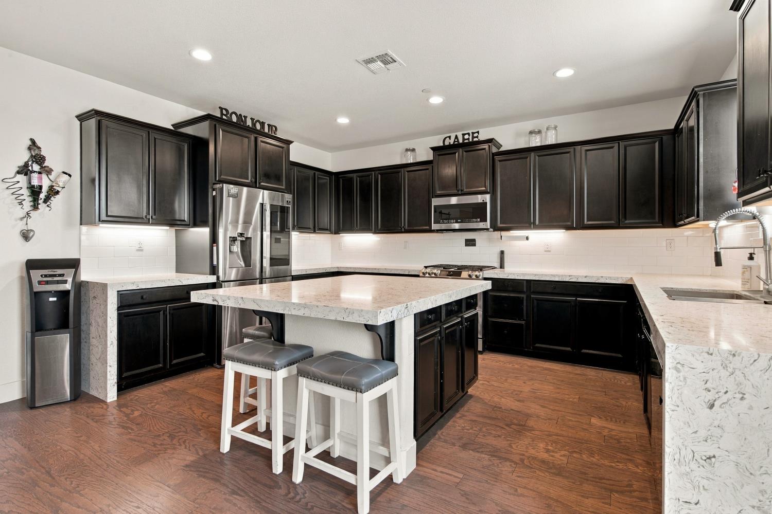 1655 Cady Ln, Ripon, CA 95366