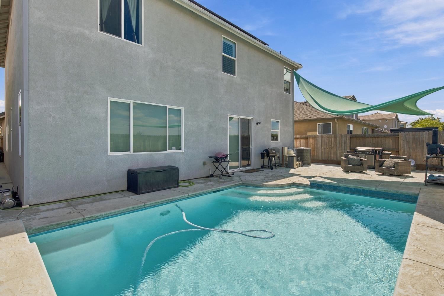 1655 Cady Ln, Ripon, CA 95366