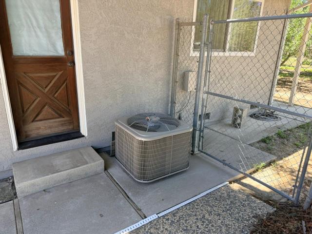 4331 E Service Rd, Ceres, CA 95307