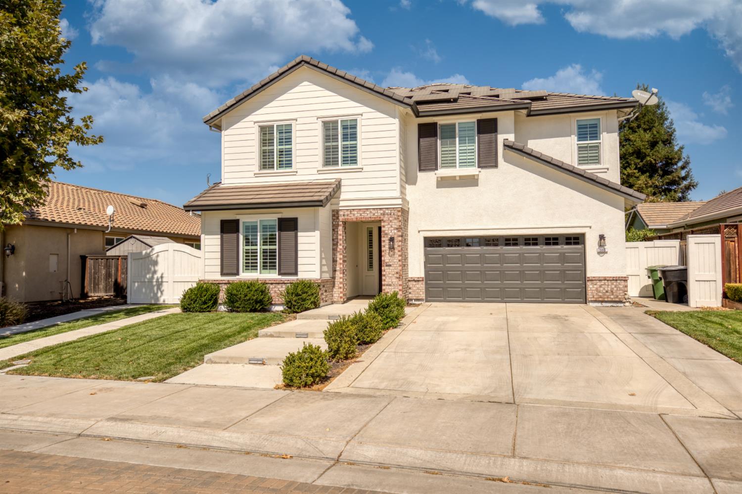 333 Franklin Ln, Ripon, CA 95366