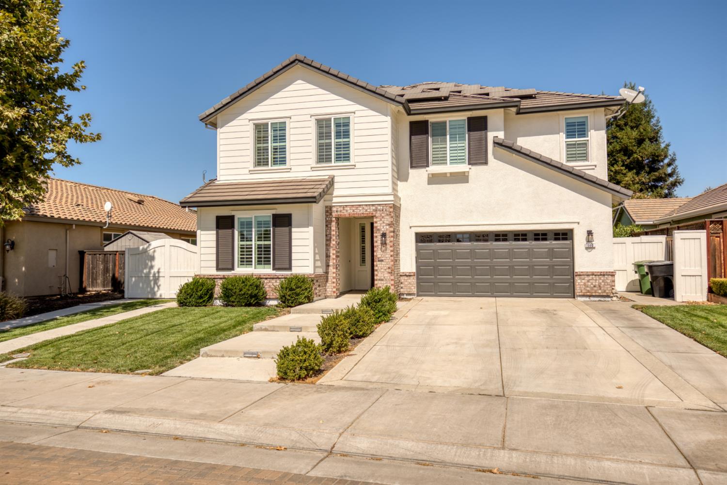 333 Franklin Ln, Ripon, CA 95366