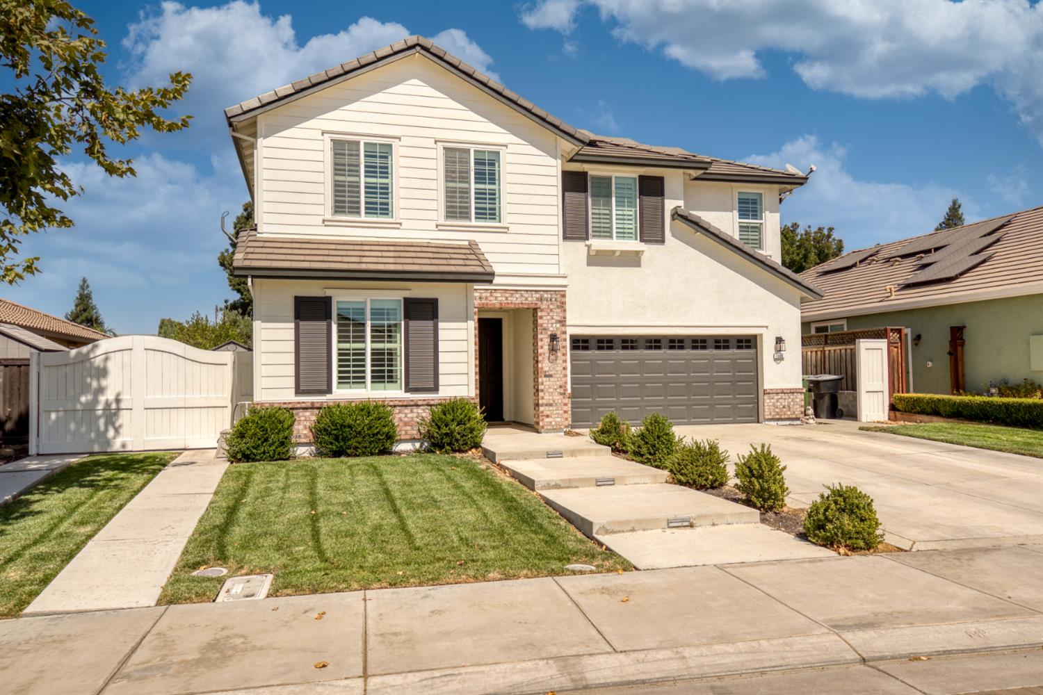 333 Franklin Ln, Ripon, CA 95366