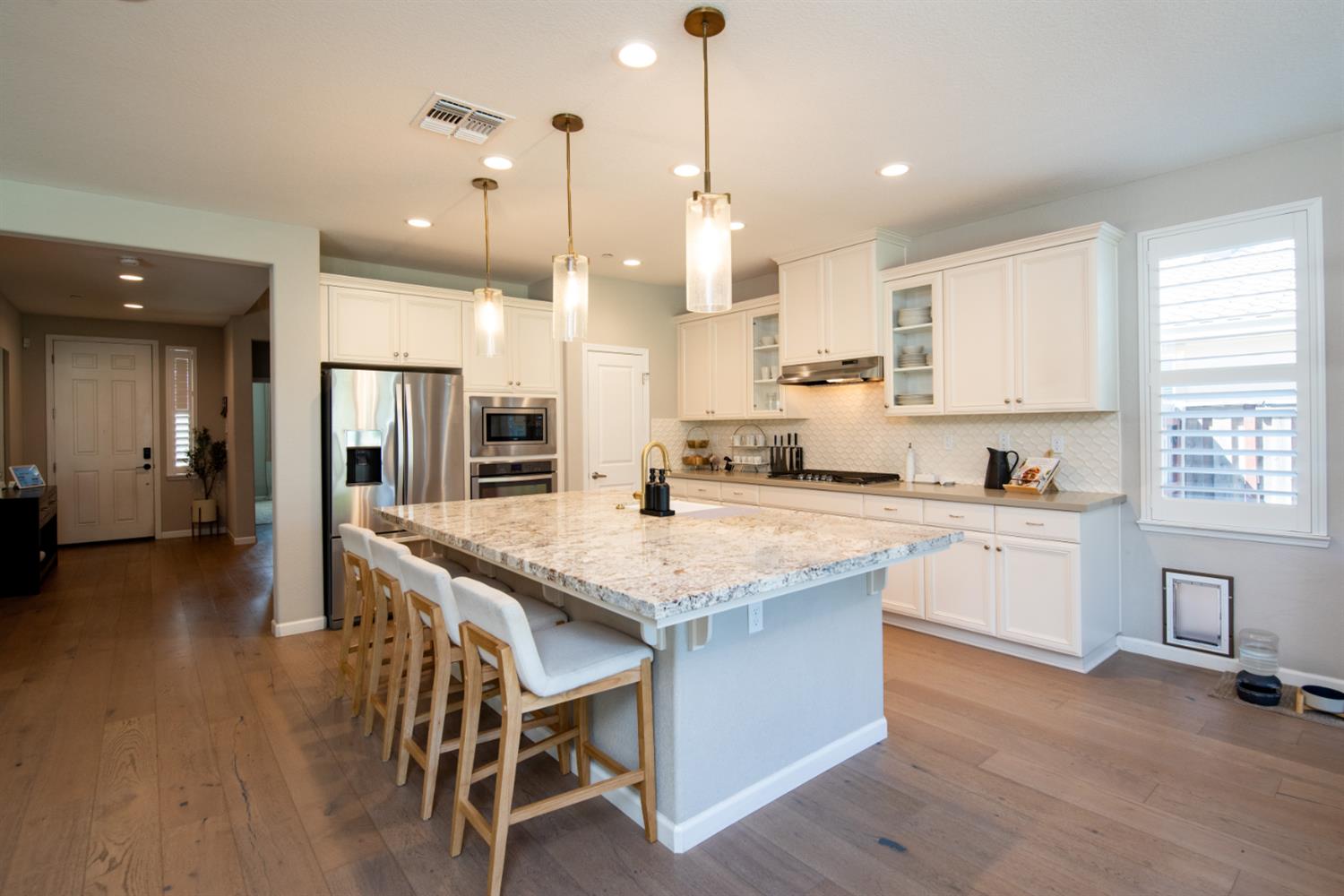 333 Franklin Ln, Ripon, CA 95366