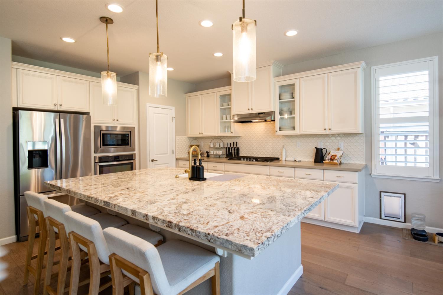 333 Franklin Ln, Ripon, CA 95366