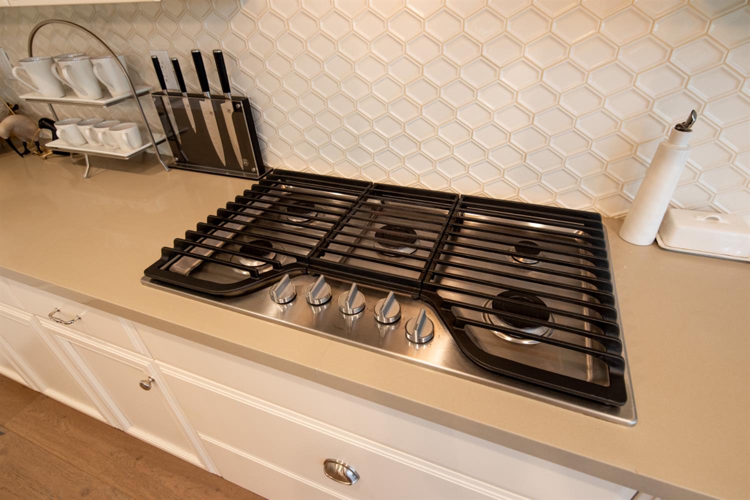 333 Franklin Ln, Ripon, CA 95366