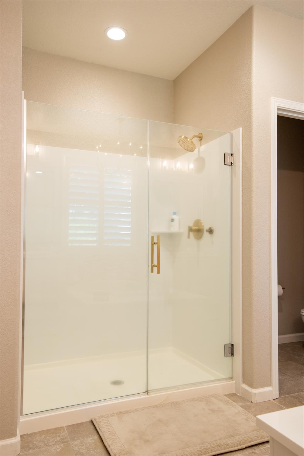 333 Franklin Ln, Ripon, CA 95366