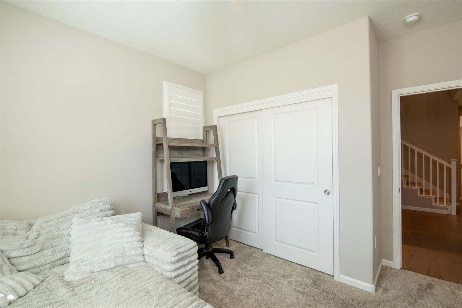 333 Franklin Ln, Ripon, CA 95366