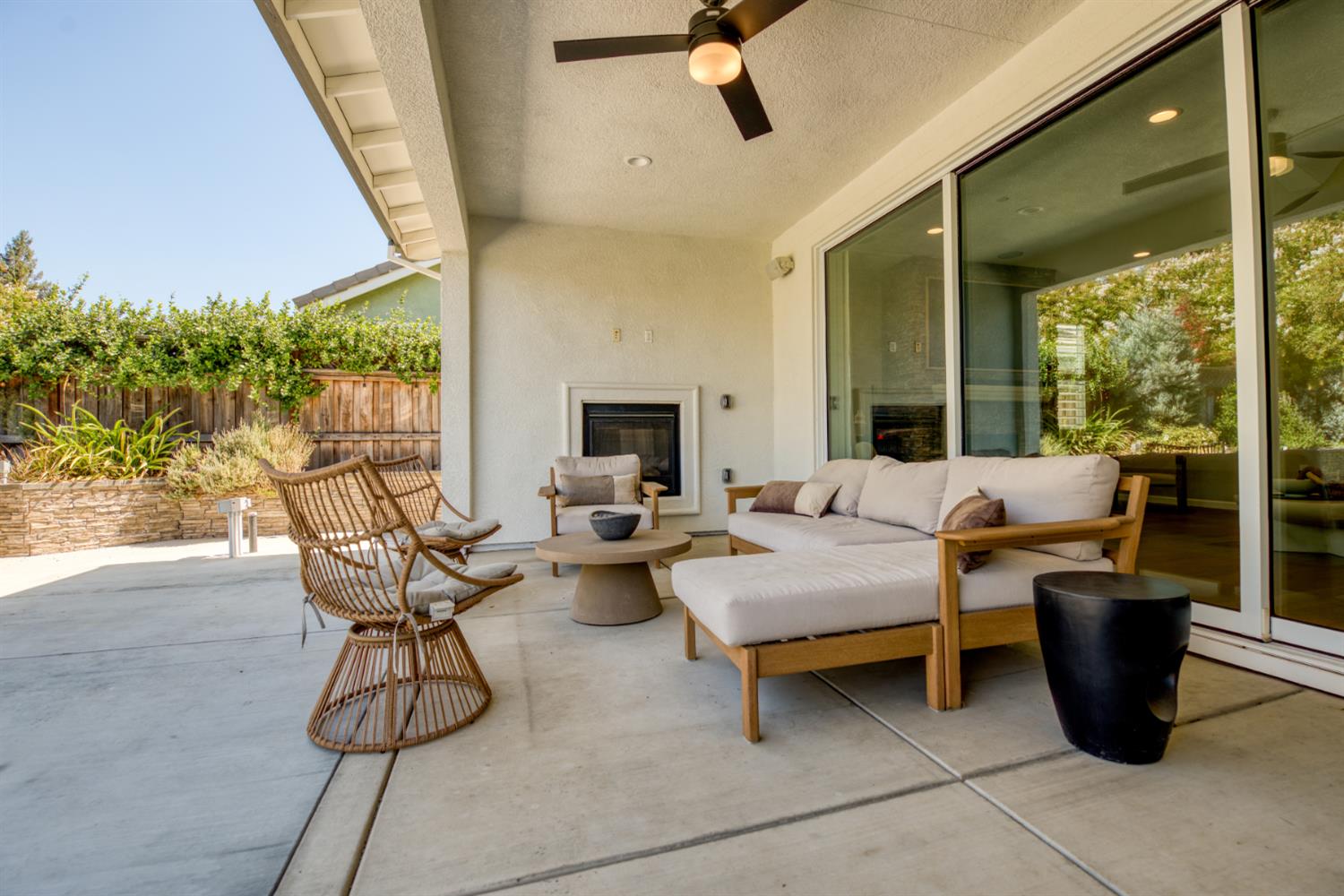 333 Franklin Ln, Ripon, CA 95366