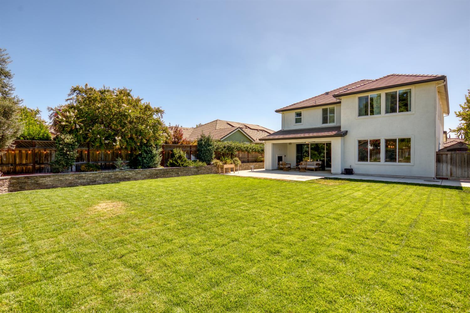333 Franklin Ln, Ripon, CA 95366