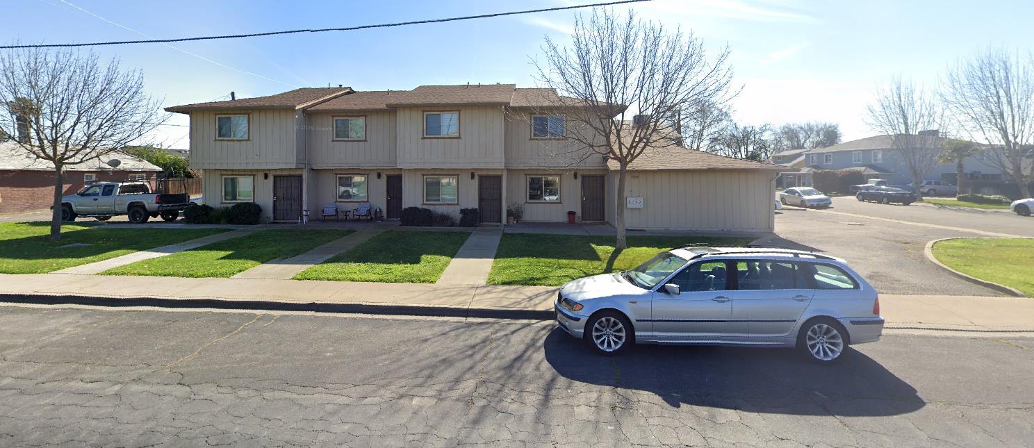 2500 Lawrence St, Ceres, CA 95307