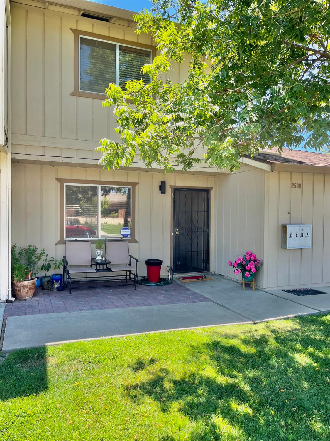 2500 Lawrence St, Ceres, CA 95307