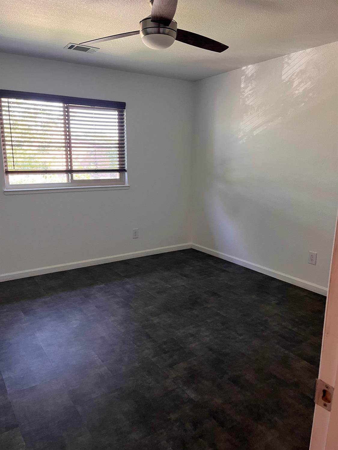 2500 Lawrence St, Ceres, CA 95307