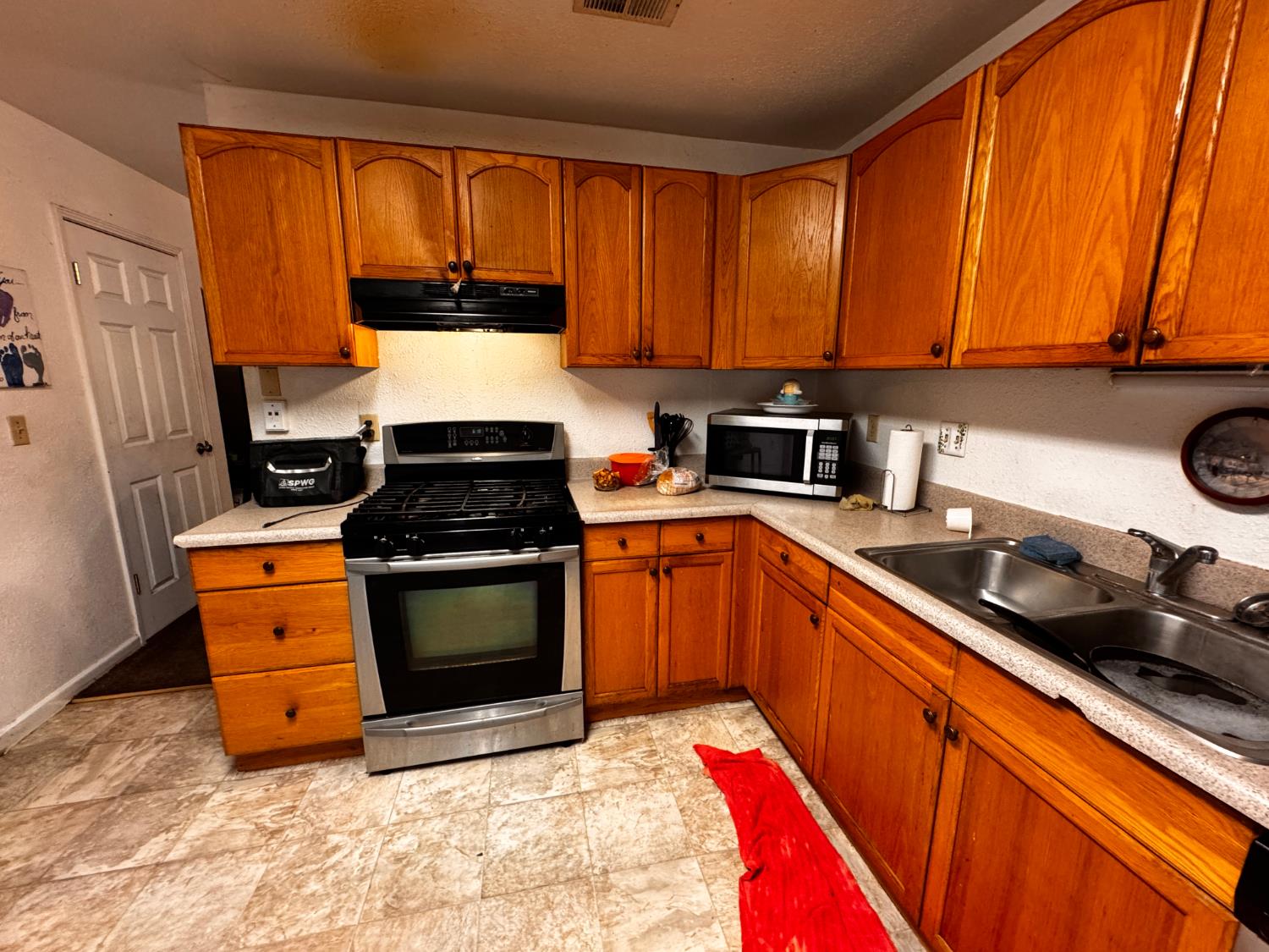 2500 Lawrence St, Ceres, CA 95307