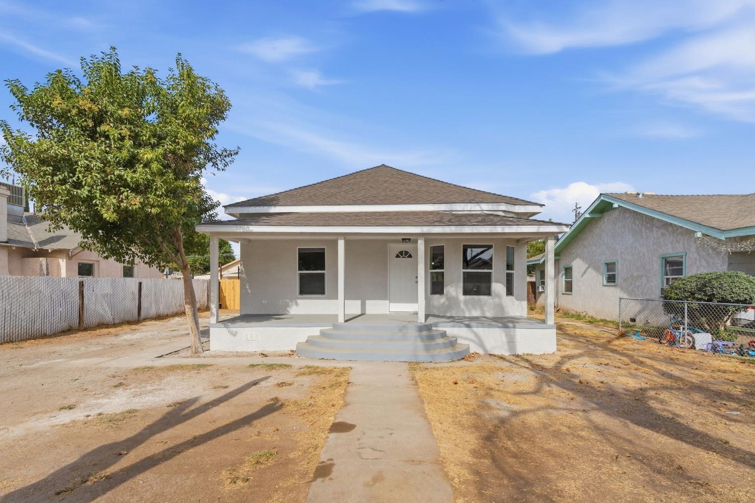 315 S J St, Madera, CA 93637