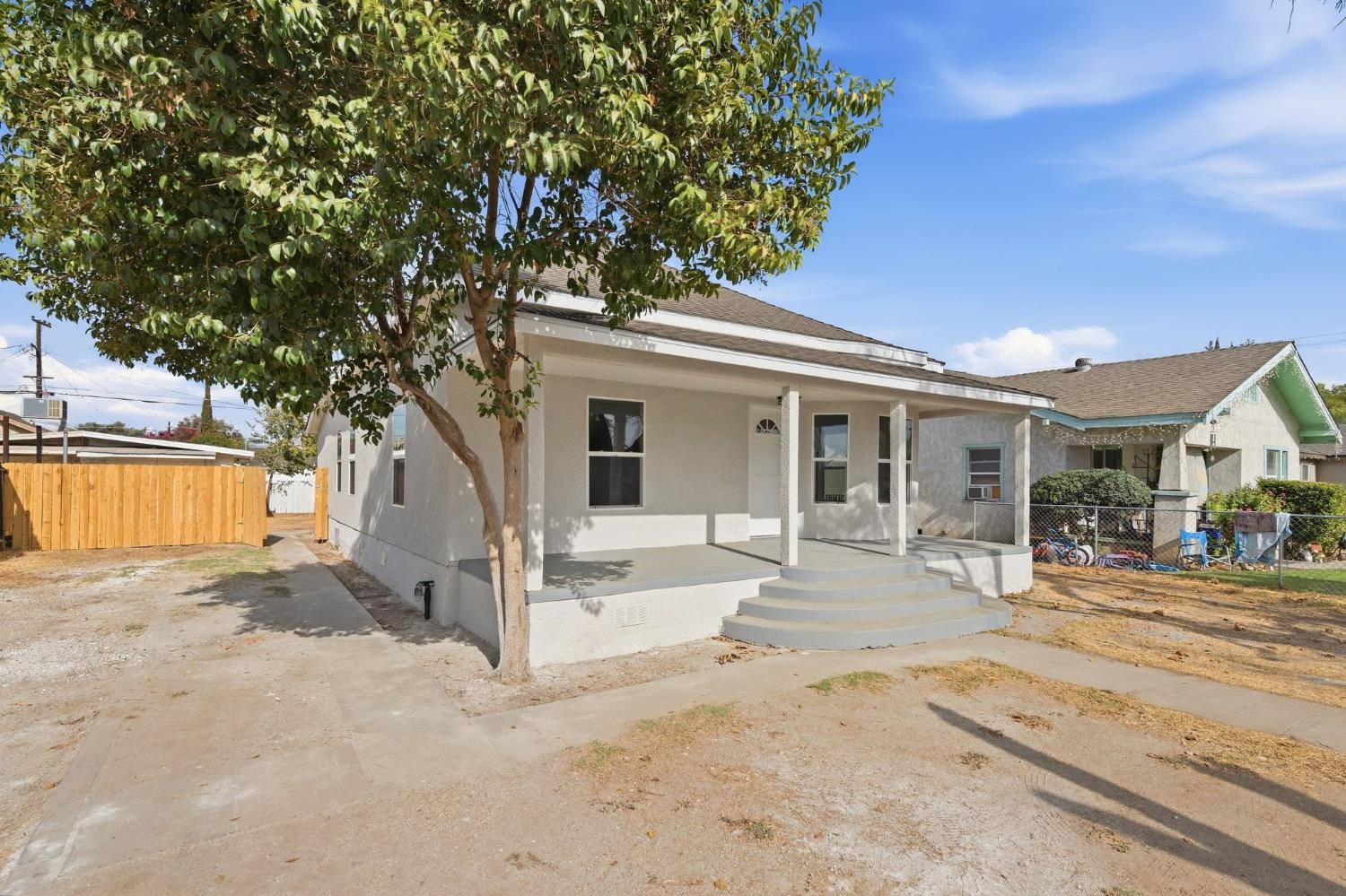 315 S J St, Madera, CA 93637