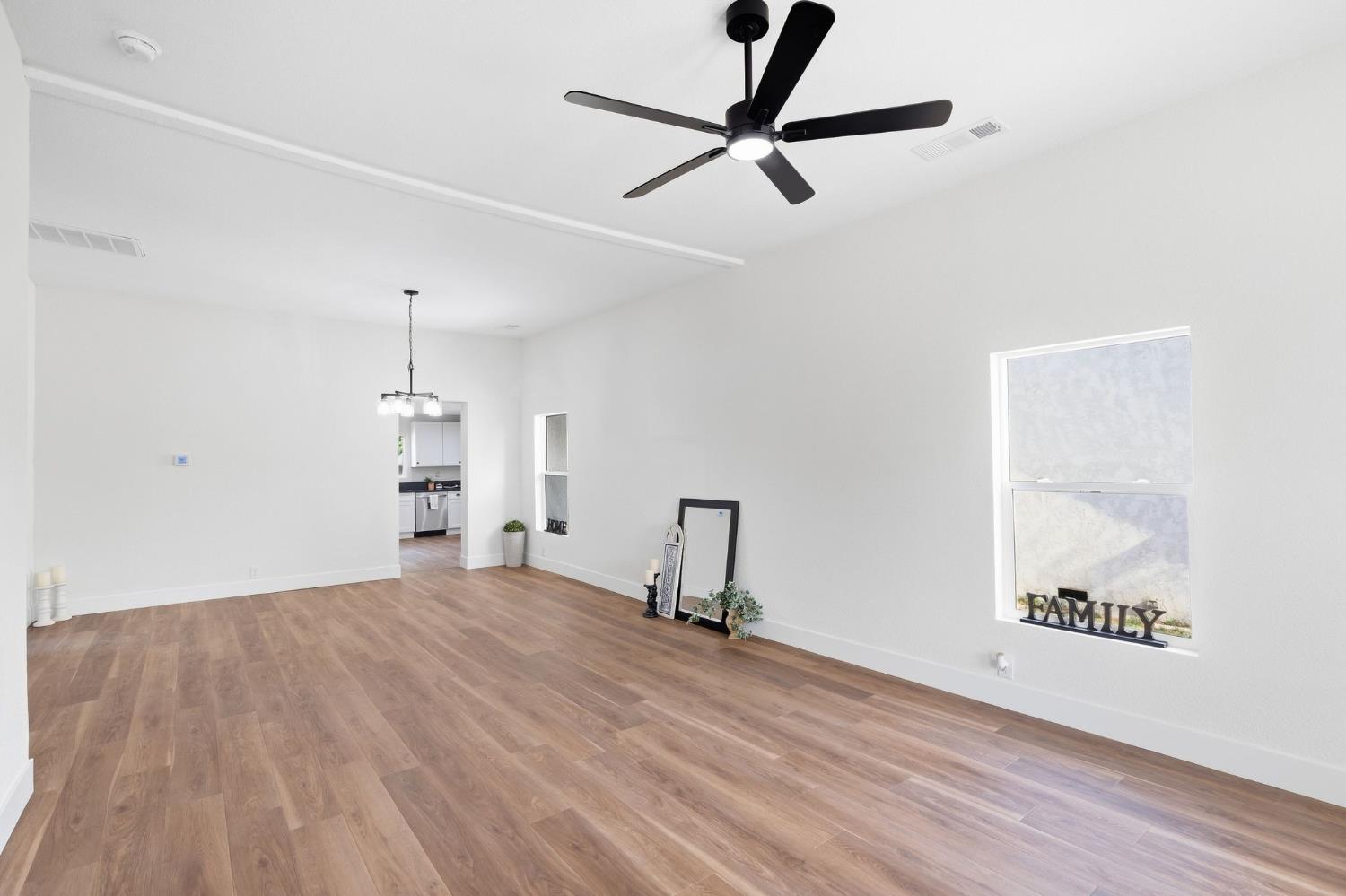315 S J St, Madera, CA 93637