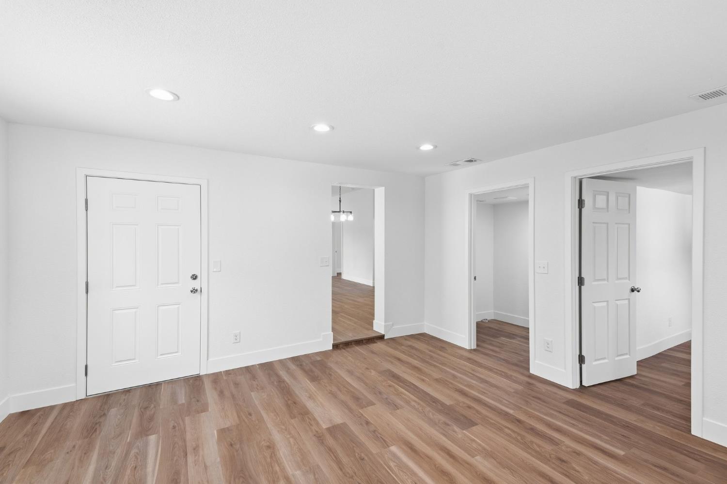 315 S J St, Madera, CA 93637