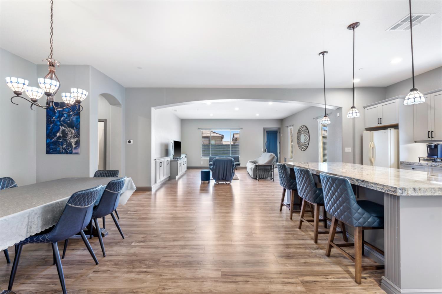8738 N Bellagio Dr, Hilmar, CA 95324