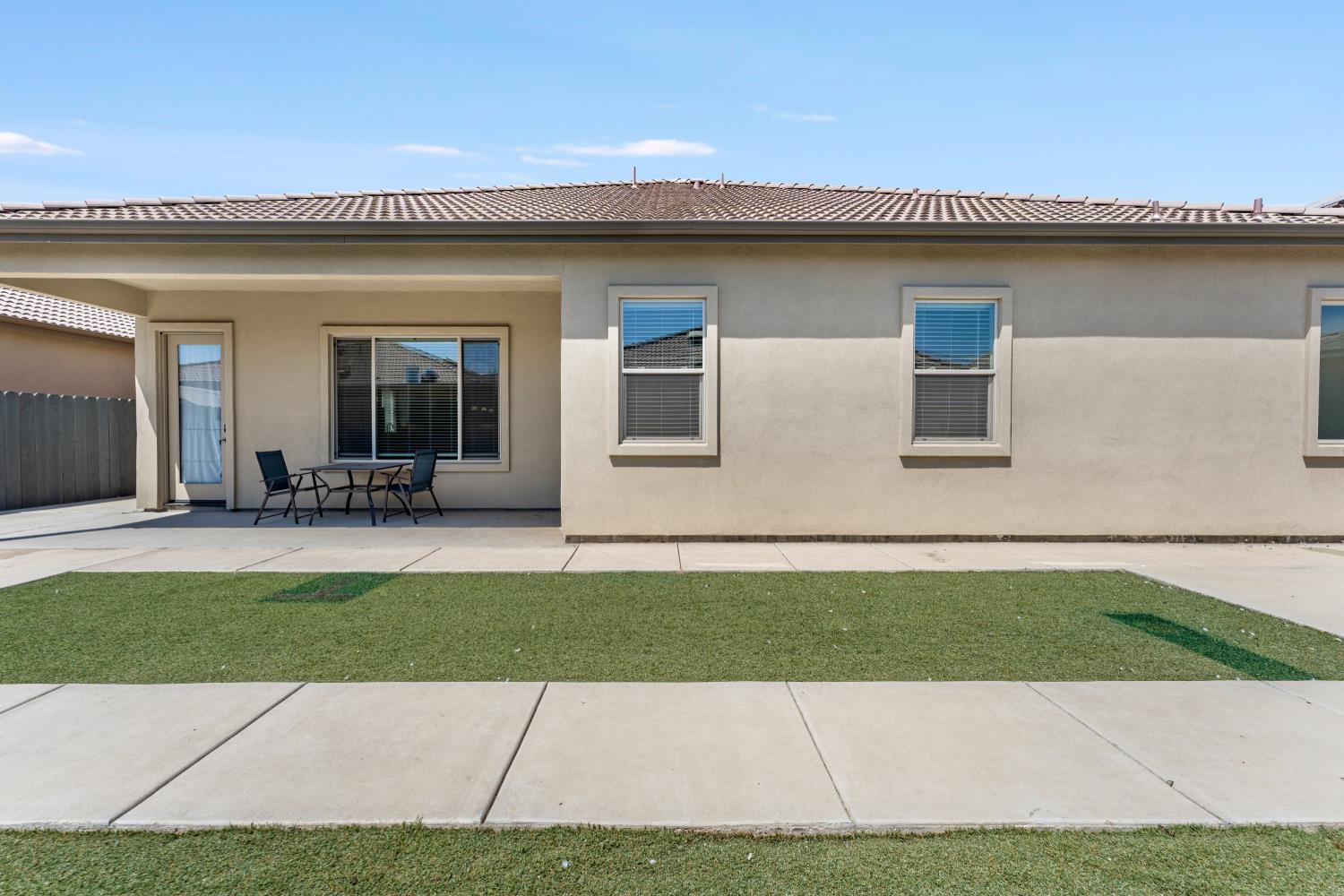 8738 N Bellagio Dr, Hilmar, CA 95324