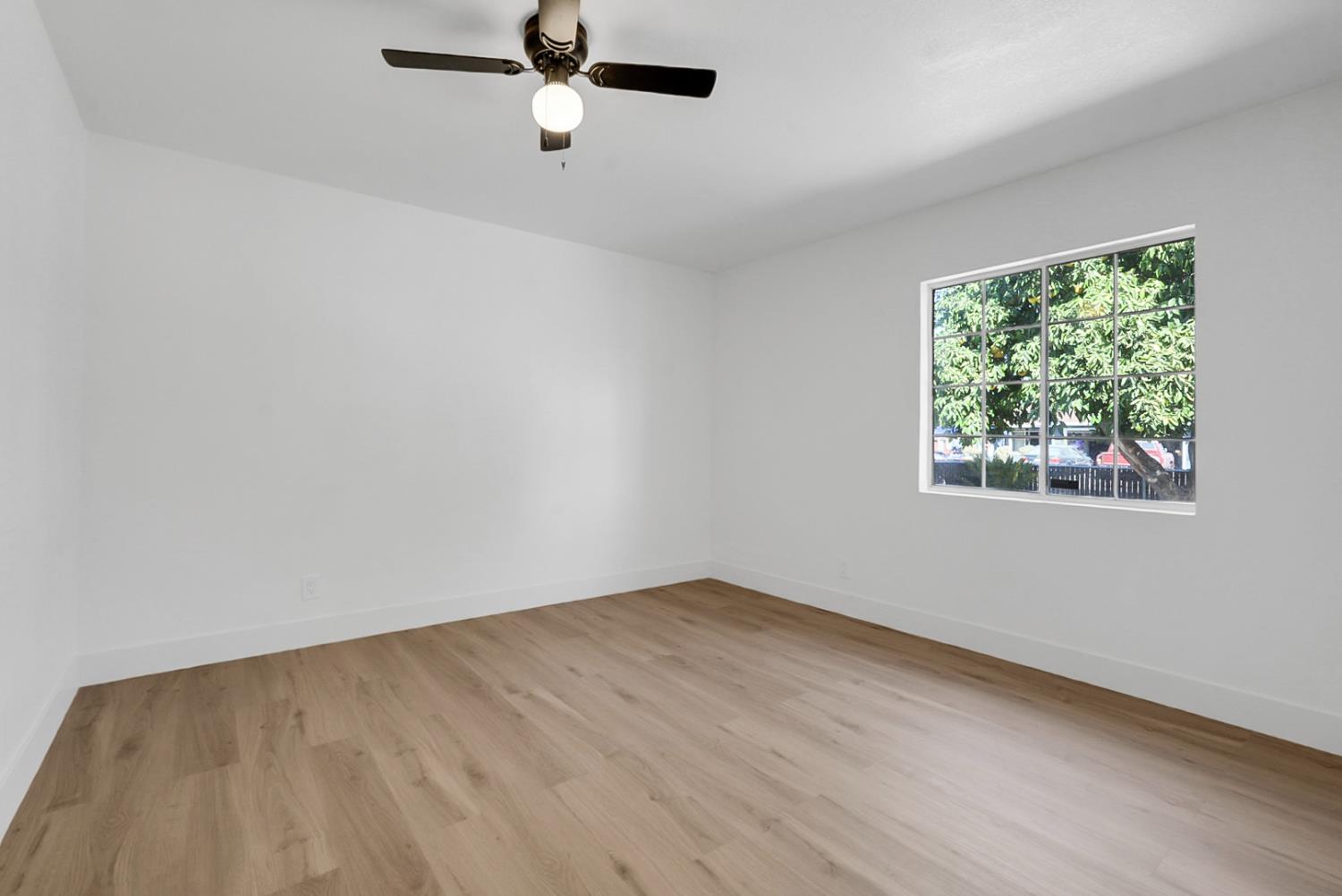 567 N Grant Ave, Manteca, CA 95336